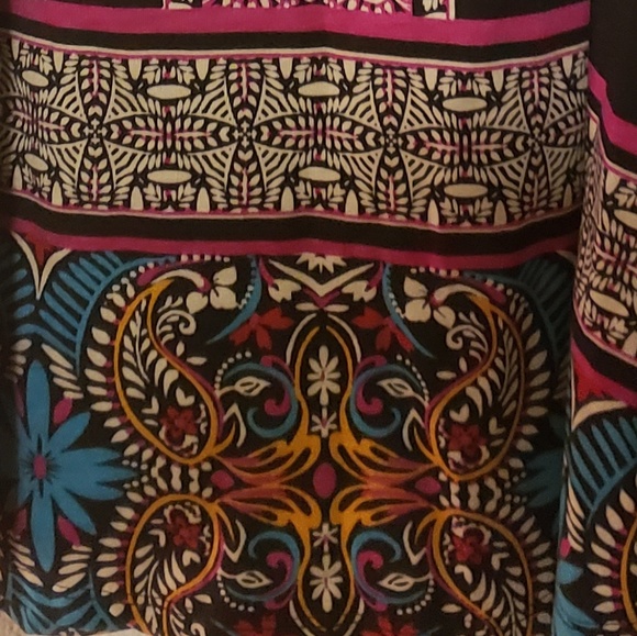 Top - Picture 2 of 3